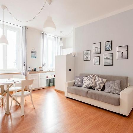 Mazzini 12, Elegant Central Apartment With Free Private Garage 800 M, Air Conditioning, Wi-Fi, Just 100 M From The Public Beach Rapallo Exterior photo