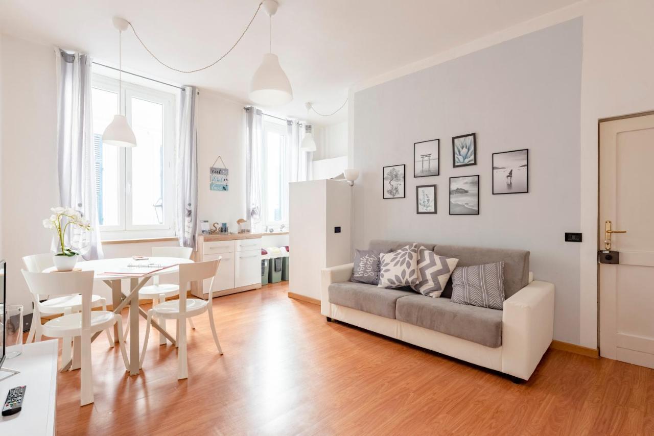 Mazzini 12, Elegant Central Apartment With Free Private Garage 800 M, Air Conditioning, Wi-Fi, Just 100 M From The Public Beach Rapallo Exterior photo