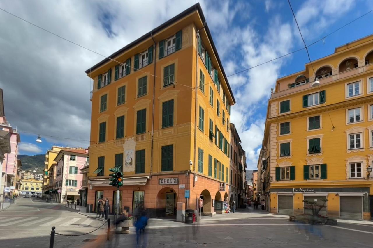 Mazzini 12, Elegant Central Apartment With Free Private Garage 800 M, Air Conditioning, Wi-Fi, Just 100 M From The Public Beach Rapallo Exterior photo